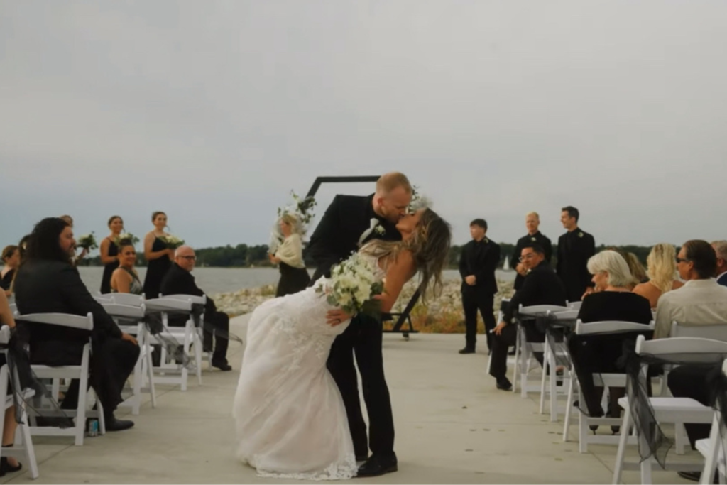 YOU CAN NOW ENJOY ALL YOUR BLT FAVORITES ON A MONDAY-38